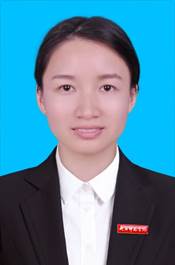 穿着西装的小孩描述已自动生成